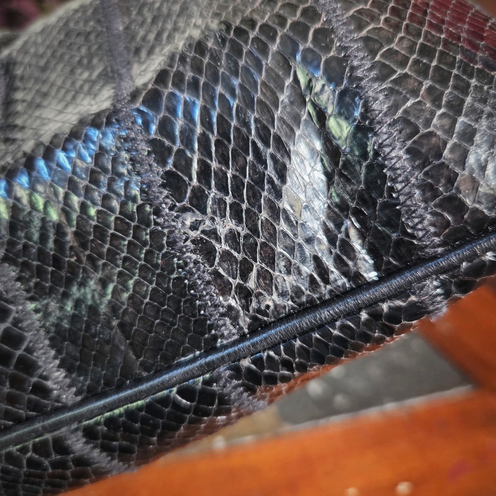 Vintage 80s Palizzio Black Snakeskin Clutch Crossbody Bag Pleated Evening Purse - Picture 4 of 9